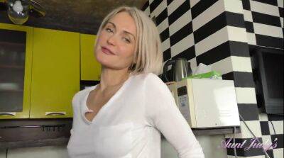 AuntJudys - Gorgeous 40yo Super-MILF Natie gets off in the Kitchen - sunporno.com - Russia