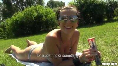 Boat Bang - sunporno.com