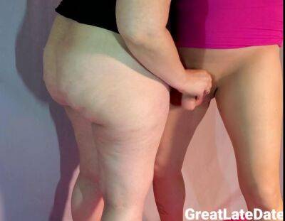 With Her Big ass showing she gives Him a Pantyhose Handjob - sunporno.com