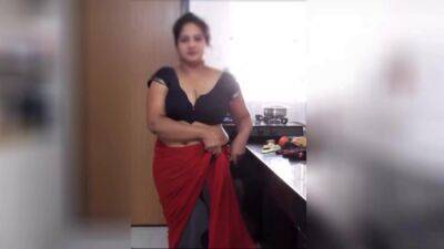 Indian Disha Fucked in Kitchen by Stepbrother - sunporno.com - India