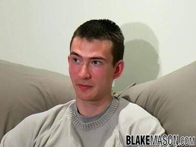 Solo jerking off with young British stud - sunporno.com - Britain