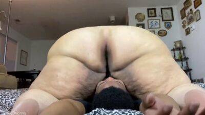 SSBBW sentando na cara - sunporno.com - Usa