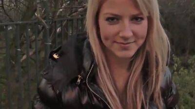 Sweet amateur blonde - sex in public place in POV - sunporno.com - Usa