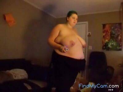 Fat girl playing just dance - CassianoBR - pornoxo.com