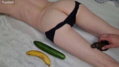 Hot girl is getting various fruits and vegetables inside her pussy, because it feels so fucking good - sunporno.com