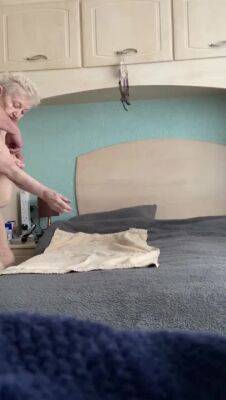 Sexy grateful old granny - pornoxo.com