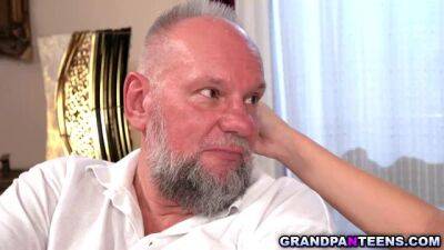 Teen slut teases this horny grandpa - sunporno.com