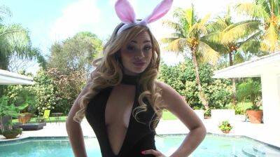 Easter bunny Skyla Novea gets her face glazed after a hard pound - sunporno.com