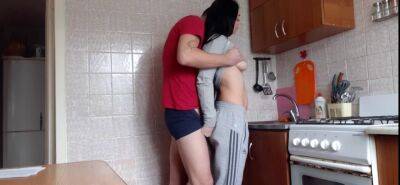 Unexperienced Wifey Russian Hookup In Kitchen Jizz In Facehole Part1 - sunporno.com - Russia