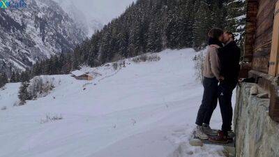 Couple enjoys hidden passionate lovemaking during winter mountain trip - sunporno.com