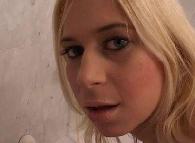 Teen sex with old man in bathroom - sunporno.com