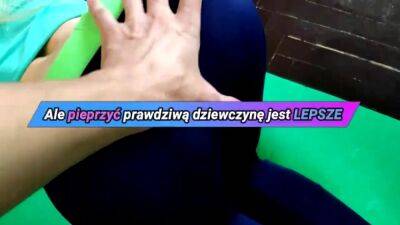 DOPASUJ DZIEWCZYNE Z DOSKONATYM TYTKIEM FUCKED PRZEZ WIELKIE - sunporno.com - Poland