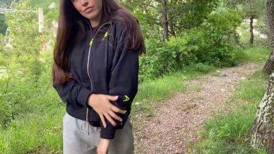 SLOPPY BLOWJOB WITH SPIT AND BIG FACIAL ON NIKE HOODIE - sunporno.com