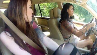 Crazy lesbian sex in the car - amateur porn - sunporno.com