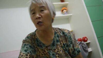 Chinese Granny - sunporno.com - China