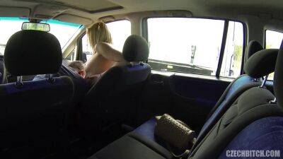 Shagging With A Bitch In The Car - sunporno.com