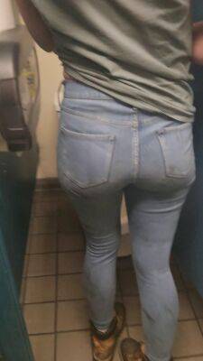 public stall at work pawg worker fucked doggy - sunporno.com