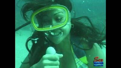 Underwater Ejaculate Cumpilation - sunporno.com