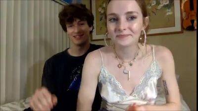 Amateur teen camera couple - sunporno.com