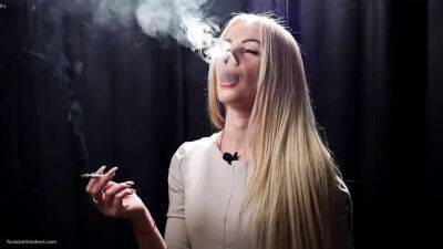 Kat - kat smoking - sunporno.com