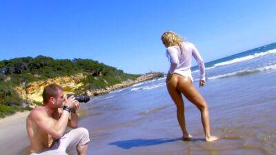 I went to take pictures on the beach with a photographer and my husband asked me to fuck him right there - sunporno.com