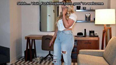 (Watch This) Moms Friend Uses Her Big White Ass To Make You CUM!! Jenna Mane Fucks Young Guy - sunporno.com