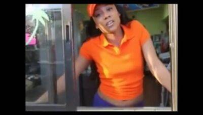 Fast Food Ebony Slut - sunporno.com